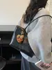 Bolso de mano retro de alta gama, un bolso de hombro elegante y moderno con gran capacidad, perfecto para la temporada otoño/invierno 2026