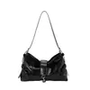Bolso tote retro de cuero aceitoso de gran capacidad para mujer, nuevo bolso de hombro cruzado para el trabajo 2026, bolso de mano simple de color sólido
