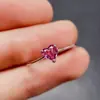 Anillo de Zafiro Rosa Natural Transfronterizo Accesorios para Mujer Nicho Gama Alta Joyería de Plata 925 6*6 Ventas Directas de Fábrica de Joyería
