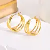 Aretes de acero inoxidable pulido de doble capa con forma de C geométrica transfronterizos, de lujo ligero con un toque de alta gama, aretes de aro finos apilados de tres capas color dorado