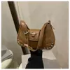 Novo Estilo Patchwork de Rebites Personalizado Garota Apimentada 2025 Casual Cor Sólida Retro Moda Executivo Bolsa Transversal de Mão Bolsa de Ombro Feminina