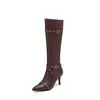 Nuevas Botas Altas Británicas para Mujer Puntiagudas Remache Botas de Caballero Hebilla de Cinturón Botas Delgadas Botas de Tacón Alto Pero Rodilla Comercio Exterior