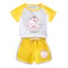 Conjunto infantil de manga curta com estampa de desenho Hello Kitty Verão 2023 novo conjunto de duas peças com shorts finos da moda para meninas