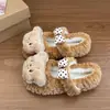 Pantuflas cómodas para casa, perfectas para días perezosos, con un lindo diseño de oso y moño, suelas gruesas y forro de algodón esponjoso - la nueva colección de invierno 2026
