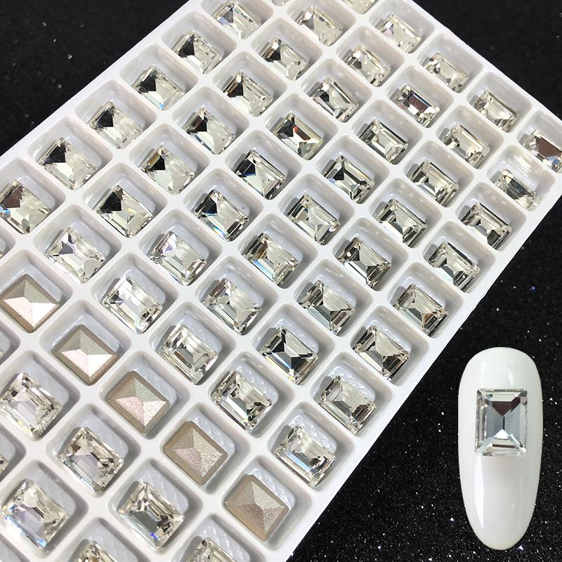 白色