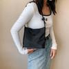 Bolso cuadrado pequeño de celebridad de internet estilo coreano color sólido nuevo color caramelo simple combinable bolso de hombro bandolera para mujer bolso de mano estilo occidental
