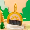 Mini Set de Escoba de Escritorio, Herramienta para Barrer la Mesa, Escobita, Combinación con Recogedor para Niños y Estudiantes de Primaria