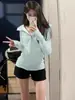 Chamarra corta tipo sudadera ajustada para mujer, nuevo estilo otoño 2026, top ajustado que ciñe la cintura, hermoso atuendo estilo coreano de principios de otoño, ligero