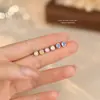 Brincos Stud Geométricos Redondos em Prata de Lei S999 para Mulheres com Zircônia Colorida, Pequenos Brincos para Piercing Frescos e de Luxo Leve, Estilo de Verão Moderno e Versátil