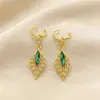 Pendientes de Hoja Verde Esmeralda Súper Brillantes para Mujer, Lujo Ligero, Sensación de Alta Gama, Pendiente Único, Nuevo Estilo 2026, Brazalete de Oreja con Temperamento Elegante