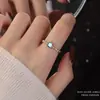 Anillo de Piedra Lunar Walden Lake para Mujer, Moderno de Alta Gama, Diseño de Nicho Estilo Japonés, Anillo Abierto Ajustable Elegante para el Dedo Índice