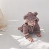 Versión Coreana 2026 de Nuevos Productos para Recién Nacidos, Ropa de Felpa para Gatear, Lindos Bodies Suaves de Algodón con Diseño de Oso para Bebés, Ropa de Exterior para Invierno
