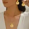 Set de Collar Geométrico Europeo y Americano Transfronterizo para Mujer Pendientes con Diseño de Textura Floral y de Hoja de Nicho Joyería Versátil para Mujer