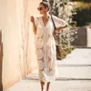 Estilo Nuevo Europeo y Americano Malla Bordada Sexy Playa Protección Solar Vestido de Longitud Media Bikini Cubre Traje de Baño Ropa Exterior