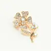 Broche de trébol de cuatro hojas de lujo con diamantes, pequeño pasador de aleación para trajes de mujer, chaquetas, cárdigans y decoraciones de cuello