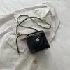 Bolso Cruzado para Mujer 2026 Nuevo Estilo Pequeño Fragante Cuadrícula de Diamantes Cadena Bolso de Hombro Único Sensación de Alta Gama Bolso Cruzado