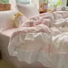 Conjunto de cama de quatro peças em renda creme estilo japonês de algodão lavado para meninas, lençol e capa de edredom estilo coreano, conjunto de lençol de elástico de três peças para dormitório