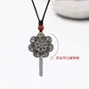 Collar de Plata Retro Xizang para Mujer Cadena Larga para Suéter Más Fácil de Combinar Sifanglaicai Candado Seguro Estilo Étnico Accesorios Literarios Colgante