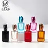 Botellas de Spray de Colores en Stock, Botellas de Perfume con Tapa de Rosca, Botellas Dispensadoras de Presión Multiespecificación, Botellas de Vidrio Espesado de 30ml 50ml
