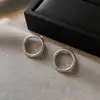Pendientes Huecos Geométricos de Diseño de Nicho Europeo y Americano, Nuevo Estilo Transfronterizo, Pendientes de Aro Redondos Simples con un Toque de Lujo y Minimalismo