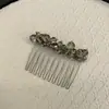 Pente de Cabelo de Cristal para Pentear Franjas e Arrumar Fios Soltos, Presilha Antiderrapante, Acessório de Cabelo Versátil e Elegante para Mulheres, Novo Modelo 2026 Pente Invertido