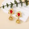 Pendientes de estilo corte vintage nuevo antiguo transfronterizos Pendientes de Zirconia Color Diamante Personalidad Exagerada