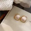 Brincos Quadrados Arredondados de Pérola de Alto Padrão Estilo Francês para Mulheres, Brincos Elegantes de Pérola Quadrada Suave, Brincos de Moda com Design de Nicho