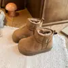 Botas de Neve Infantis 2026 Venda Quente de Inverno Menina Bebê Forradas com Fleece Espessas Quentes Sapatos de Algodão Moda Cor Sólida Meninos Botas de Algodão