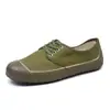 Solas de borracha sapatos de lançamento de cano baixo sapatos de treinamento militar sapatos de trabalho para canteiro de obras agrícolas ao ar livre sapatos de proteção do trabalho sapatos de borracha tênis amarelos atacado