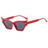 Nuevas gafas de sol de moda estilo ojo de gato vintage Y2K para chicas sexys, personalizadas, de pasarela europea y americana, ligeras, de lujo, con el mismo estilo de las celebridades de Internet.