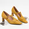 Nuevos zapatos de mujer de color liso con punta y diseño de hebilla baja, aptos para todas las estaciones, tacón grueso, talla grande, zapatos de mujer con suela suave antideslizante