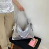 2026 Nuevo Bolso Cubo Acolchado de Alta Gama Vintage para Mujer, Bolso Cruzado de Hombro Único de Moda Casual de Nicho, Versátil para el Viaje Diario