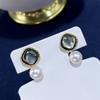 Joyería de Perla de Agua Dulce Natural Más Vendida en Otoño, Pendientes Elegantes y Sencillos con un Temperamento Refinado, Versátiles para Mujer, Clavos de Plata S925