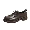 Zapatos Pequeños de Cuero Estilo Británico para Mujer 2026 Otoño Nuevos Puntera Redonda Antideslizantes Suela Suave Zapatos de un Solo Color Estilo Pequeño Chanel Mocasines de Moda