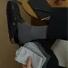 Calcetines de Color Sólido para Hombre para Todas las Estaciones Algodón de Fibra Larga de Xinjiang Sin Costuras Absorbentes de Sudor y Desodorantes Calcetines Grises de Negocios Calcetines de Media Pantorrilla
