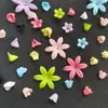 Cuentas de acrílico con acabado lechoso de flor de lirio del valle con agujero recto al por mayor, materiales y accesorios para cadenas de teléfono y llaveros DIY