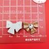 Color Estilo Chanel Lazo de Letras Estrella Melocotón Corazón Resina Parche DIY Adorno para la Cabeza Pinza para el Cabello Funda para Teléfono Móvil Hebilla para Zapato Accesorios
