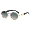 Gafas de Sol Ovaladas de Metal de Moda para Mujer con Sensación de Alta Gama Tendencia Hip Hop Estilo Callejero Gafas para Hombre Gafas Transfronterizas Europeas y Americanas