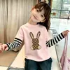 Camiseta de algodón puro para niñas, estilo patchwork, cuello redondo, manga larga, nueva colección primavera y otoño 2026, estilo fino, top versátil de dibujos animados para niños mayores