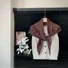 Pañuelo triangular de doble cara estilo boutique, súper versátil como bufanda para el cuello, pañuelo para la cabeza, pañuelo para la cintura, pañuelo de seda, usado en capas como cobertura para la cadera, cinturón de cintura, chal o pañuelo para el pecho