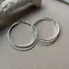 Pendientes de Aro Doble Moda Estilo Metalero Europeo y Americano, Diseño Sencillo Personalizado, Pendientes de Aro Mate con Textura Metálica, Pendientes