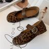 ¡Fashionista! Zapatos Mary Jane con Estampado de Leopardo Retro Color Maillard Zapatos Planos de Suela Suave Zapatos Planos de Boca Baja Otoño 2025
