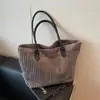 Bolsa de Corduroy de Nicho de Comercio Exterior para Mujer Nueva de Gran Capacidad Casual con Asa de Terciopelo Bolso de Mano Bolso de Hombro Trendy para Viajes