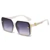 Gafas de Sol Cuadradas de Lujo Ligero Estilo Nuevo con Marco UV para Mujer, Lentes Polarizadas Anti-UV, Protector Solar, Elegantes, Efecto Adelgazante para Caras Grandes 7731