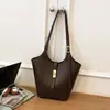 Bolso tipo cubo minimalista de gran capacidad 2026, nuevo bolso de moda para el trabajo para mujer, bolso de hombro y bolso tote casual y único