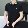 Camiseta Masculina de Manga Curta de Seda Gelada de Verão Camisa Polo com Lapela Fina Color Block Casual Business Camisa Polo de Meia Manga para Homens