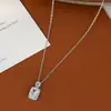 Cadena para Clavícula Elegante con Baño de Oro Real y Circonitas Microincrustadas Diseño de Nicho para Mujer Geométrico Botella de Perfume de Azúcar Venta al por Mayor