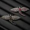Broche de Libélula Vazado Vintage Cravejado com Diamantes, Broche de Alfinete de Inseto Criativo de Nicho, Acessório de Liga Elegante e Moderno
