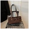 Bolso de Cuero Gamuzado Transfronterizo para Mujer, Gran Capacidad, Nuevo Bolso Cruzado de Hombro y Axila Casual de Nicho Otoño e Invierno 2026, Bolso de Viaje