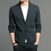 2026 Otoño Nuevo Estilo Cárdigan de Punto Ropa de Abrigo para Hombre Estilo Coreano Color Sólido Traje Ropa para Hombre Diseño Casual Simple